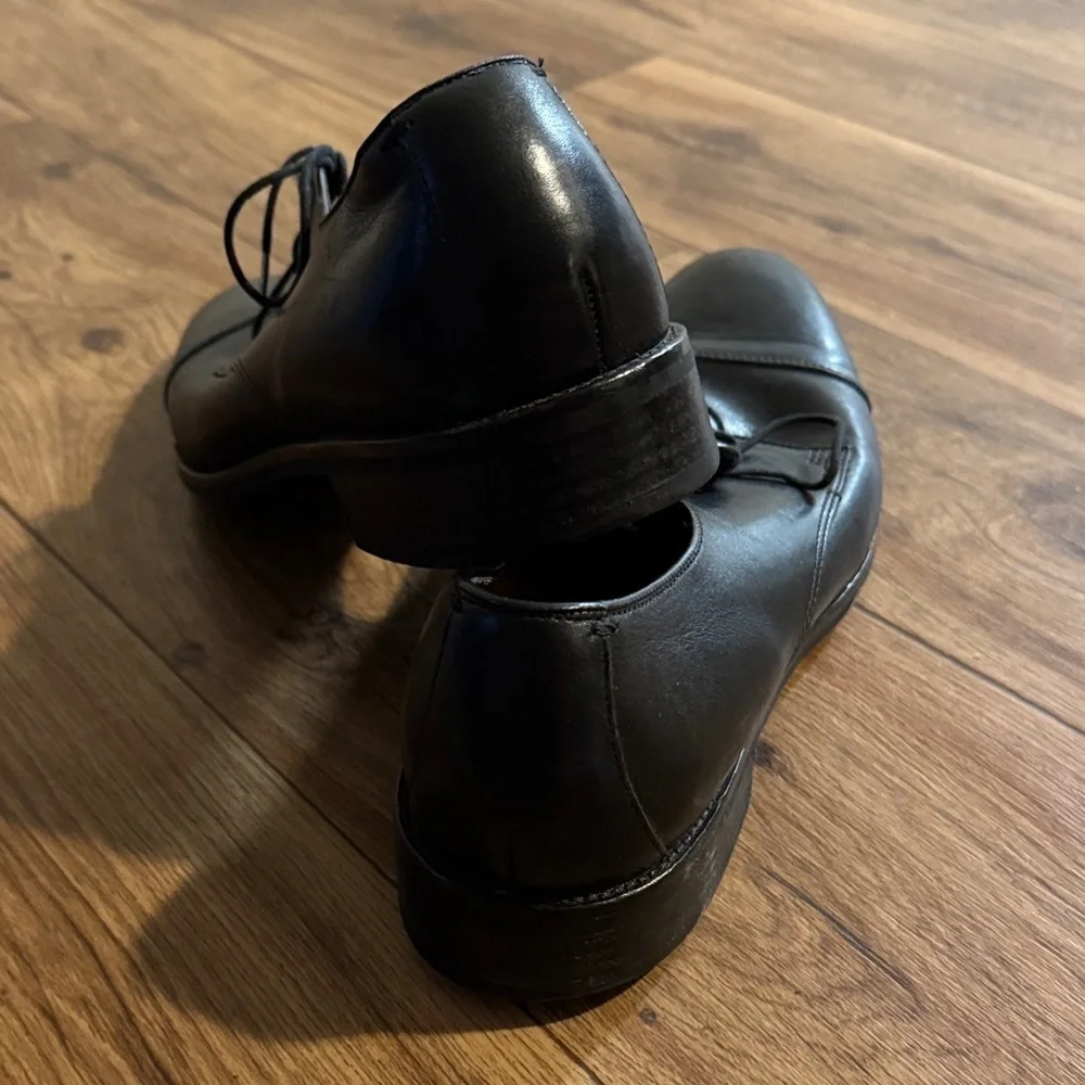 Cole Haan Black Leather Oxfords